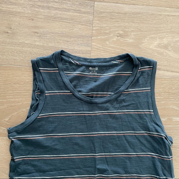 Madewell blue-gray tank with thin stripes - Picture 2 of 4
